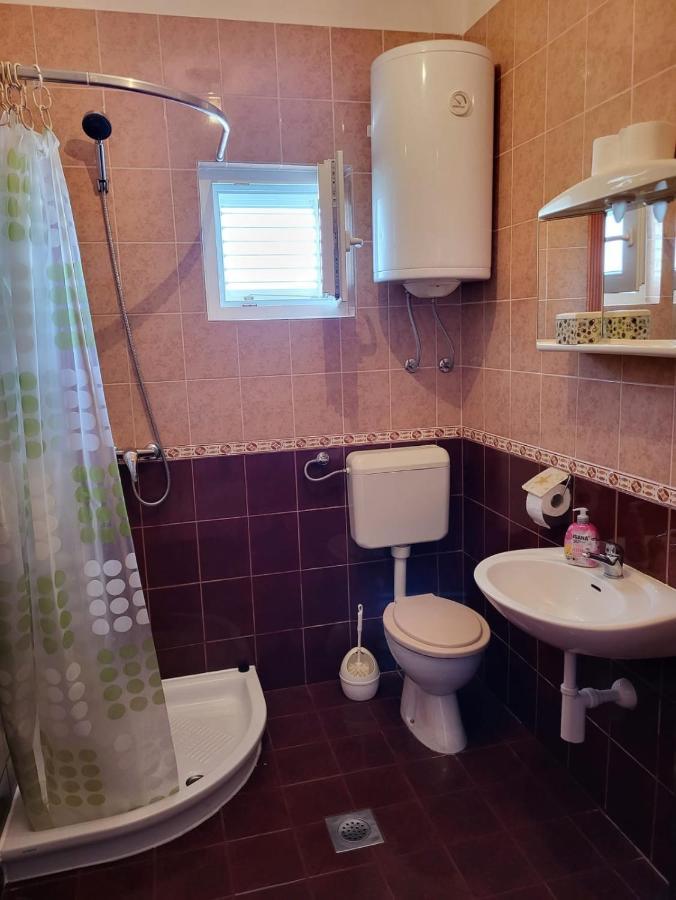 Apartment Raslina Экстерьер фото